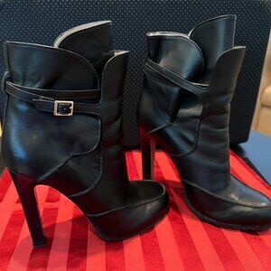 Donald Pliner Boots